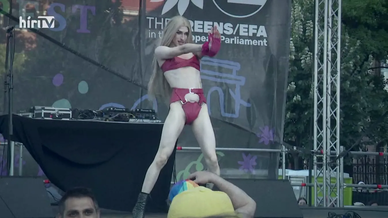 Célpont – Csőd, pride és nemzeti kokárdát gyalázó drag queenek – áll a bál Budapesten + videó