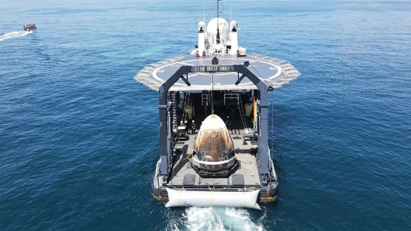 Exkluzív hajó várja Kapu Tiborékat, csak kettő van belőle a világon