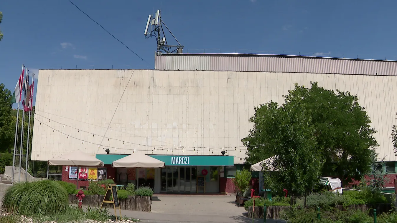 Vállalhatatlanul viselkedett a momentumos Berg Dániel tavasszal egy rendezvényen + videó