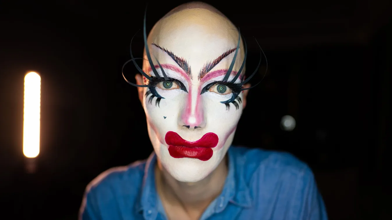 Uniós biztos: az Európai Bizottság határozottan és büszkén kiáll az LMBTQI-közösség mellett