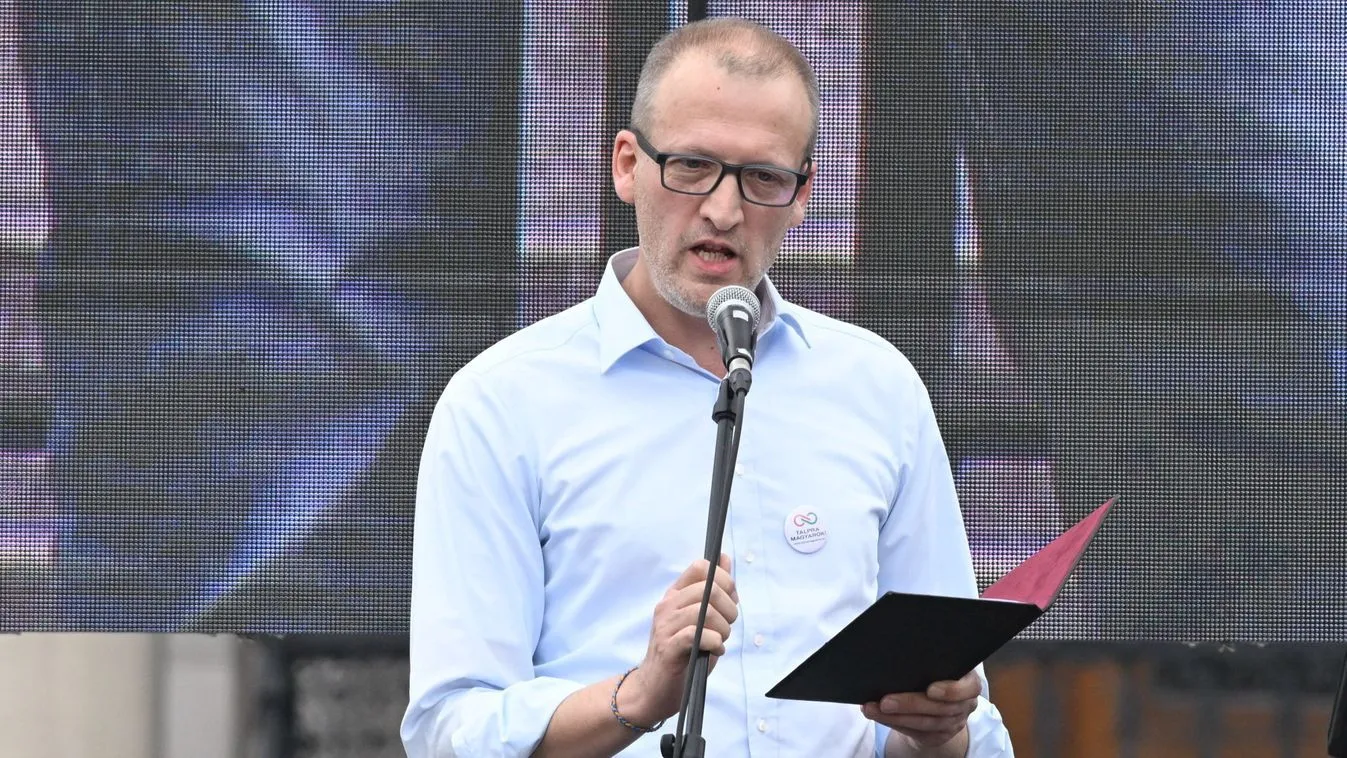 A Tisza Párt alelnöke EP-képviselőként jelentős fizetésemelést könyvelhetett el