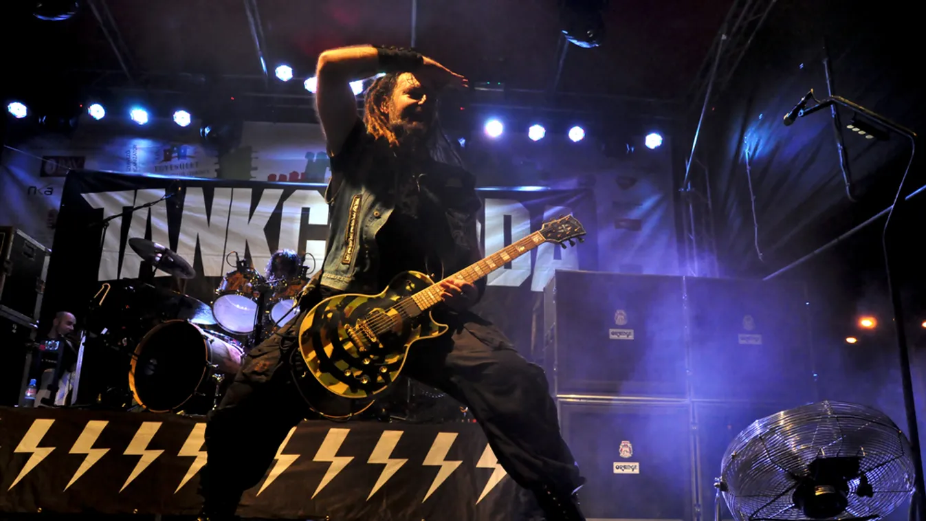 Találgatások és pletykák helyett itt az igazság: ezért hagyta ott Sidi a Tankcsapdát