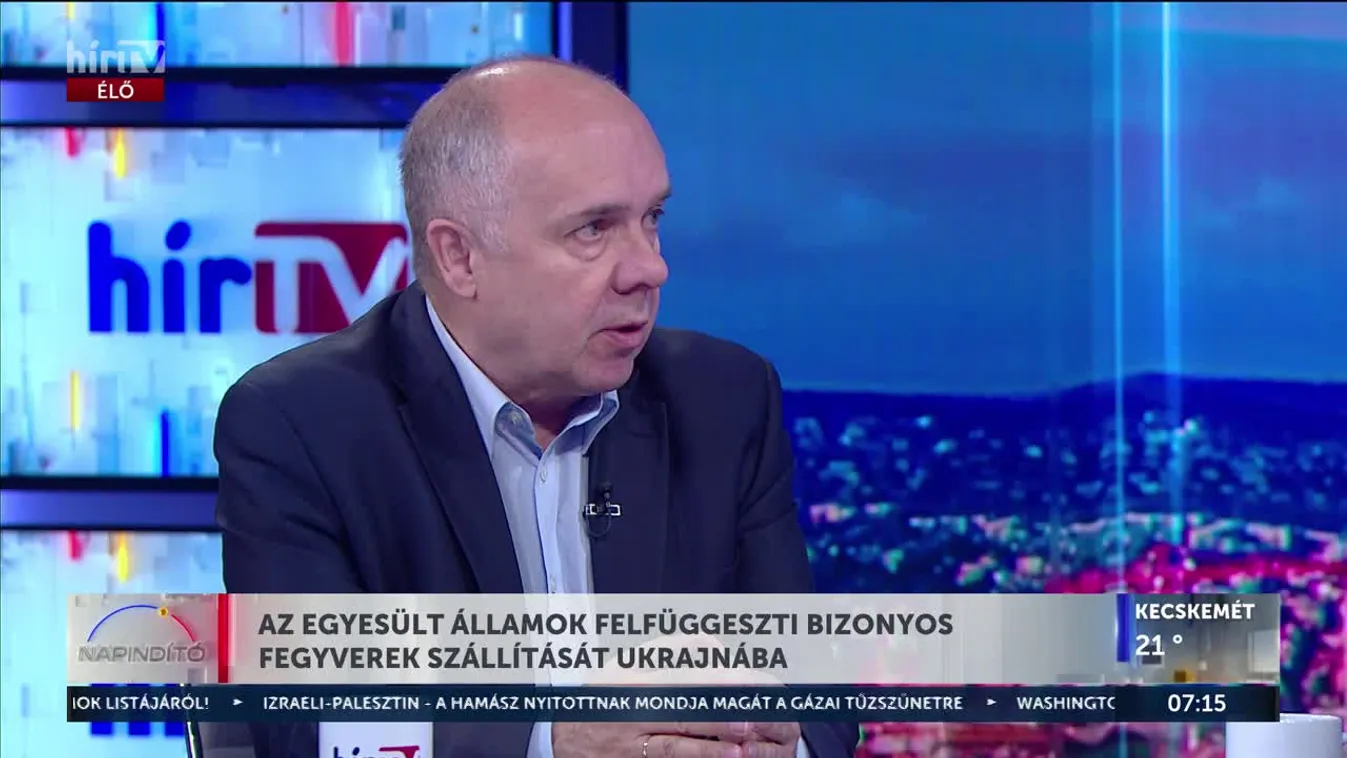 AZ EGYESÜLT ÁLLAMOK FELFÜGGESZTI BIZONYOS FEGYVEREK SZÁLLÍTÁSÁT UKRAJNÁBA