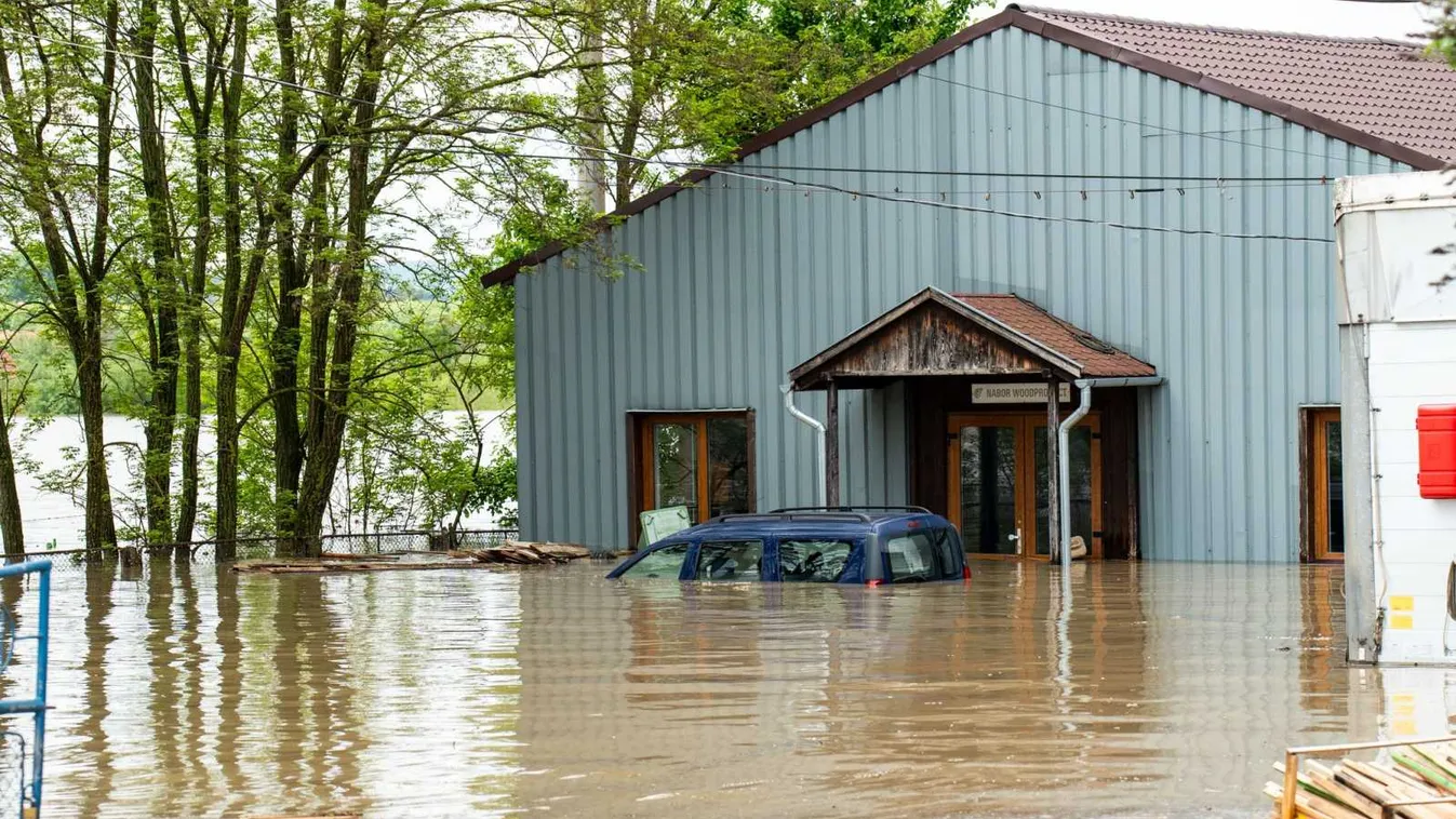 Háztartási készülékeket adományoz a Duna Group a háromszéki árvízkárosultaknak