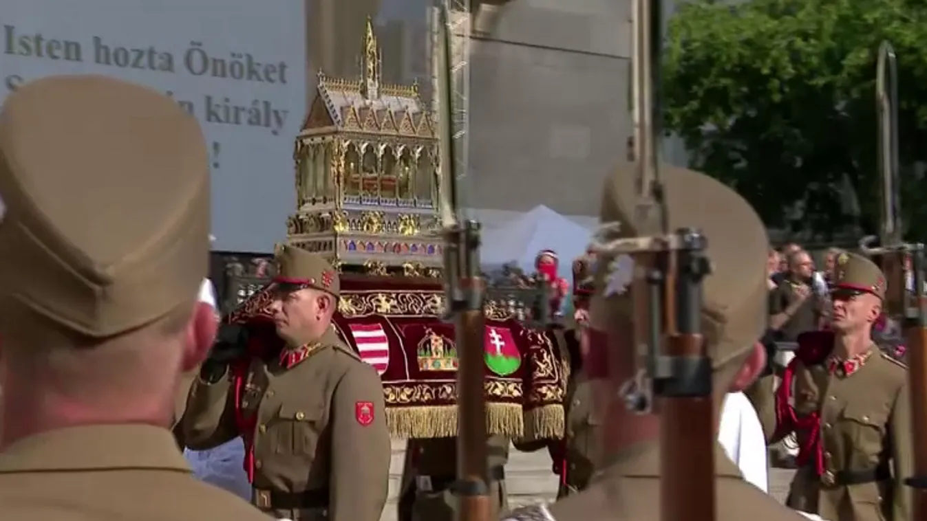 Ünnepi szentmisét és Szent Jobb Körmenetet tartanak a budapesti Szent István-bazilikában + videó
