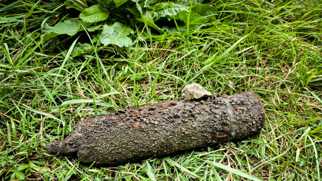 Az alacsony vízállás miatt bukkantak rá egy második világháborús gránátra
