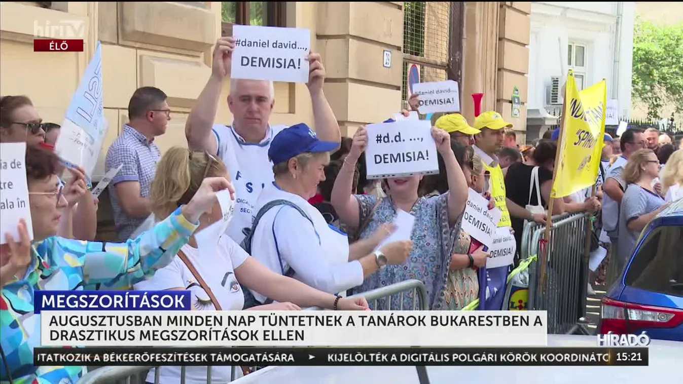 AUGUSZTUSBAN MINDEN NAP TÜNTETNEK A TANÁROK BUKARESTBEN A DRASZTIKUS MEGSZORÍTÁSOK ELLEN