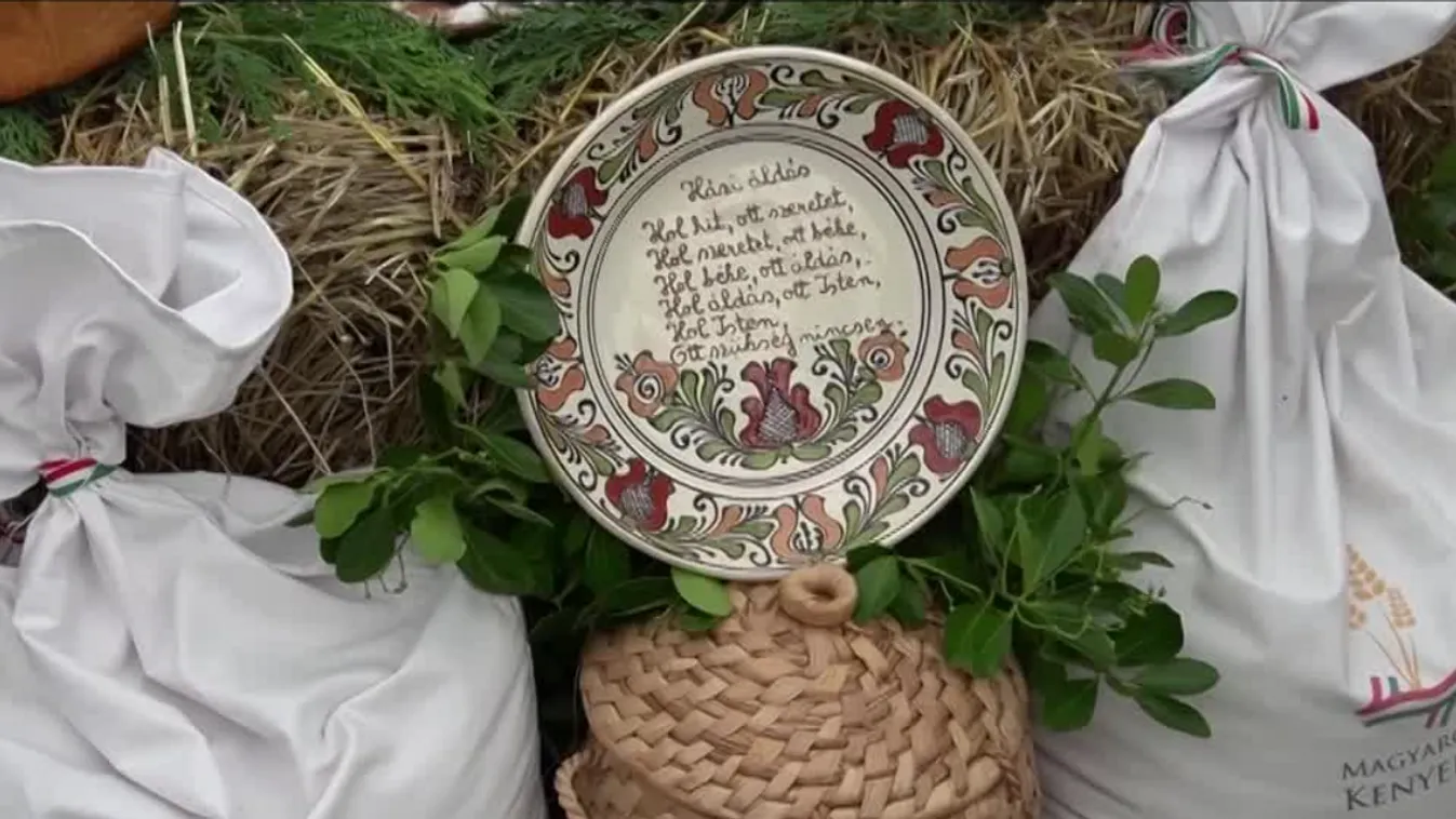 A kárpát-medencei Búzaösszeöntés Ünnepe + videó