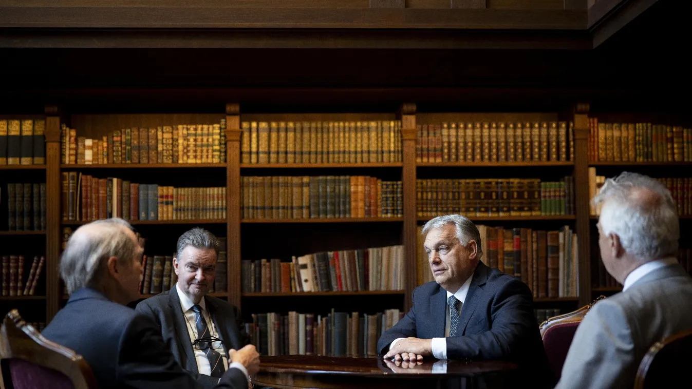 Orbán Viktor Braganza hercegét fogadta a Karmelita kolostorban