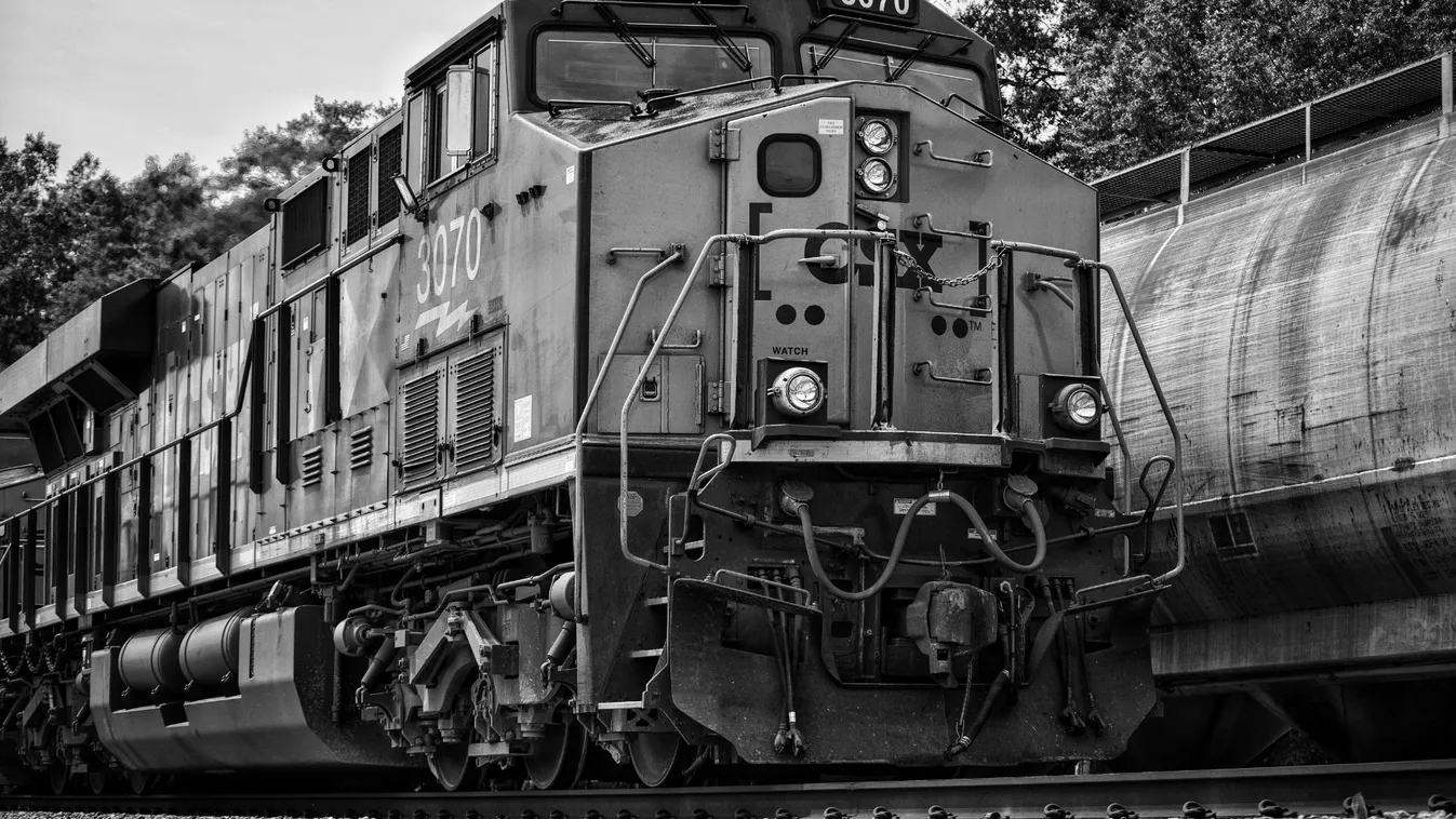 Csőd szélén az ukrán vasút: bedőlhet az egész rendszer, de a Rothschild már lép