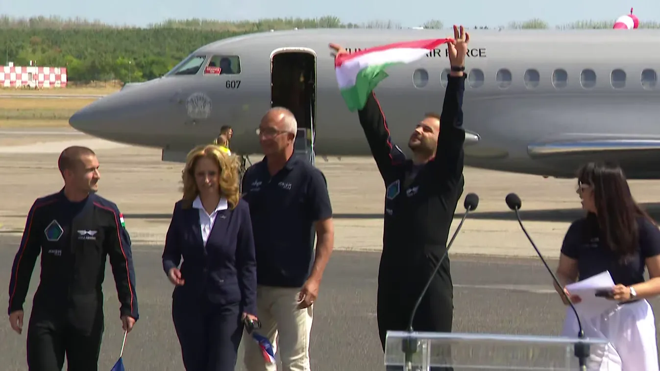 Űrmissziója után ismét Magyarországon Kapu Tibor + videó