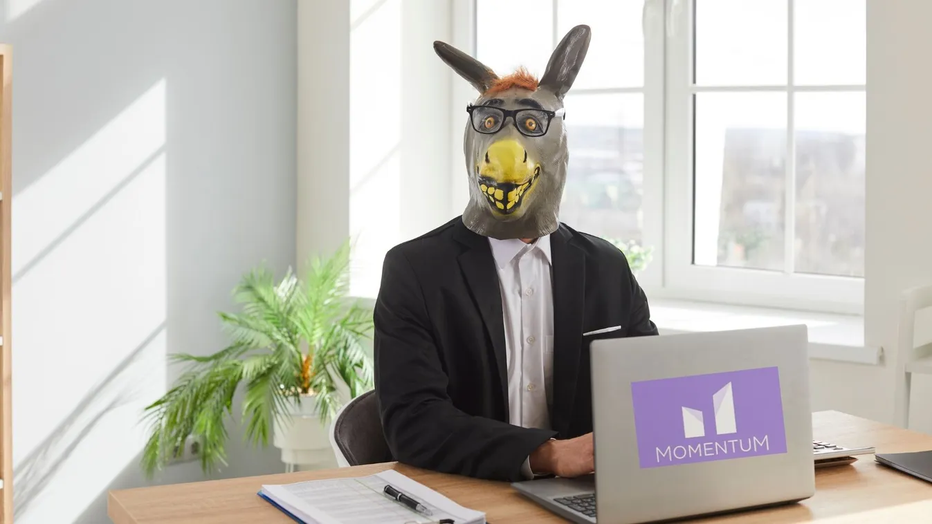 Tompos Márton ostoba hőskultusza: Putyin-ellenes máz alatt támogatja a magyar energiabiztonság rombolóját