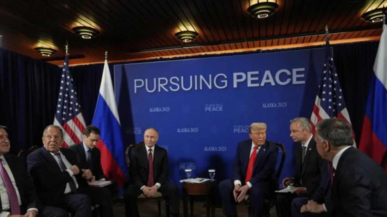 Megkezdődött Donald Trump és Vlagyimir Putyin találkozója