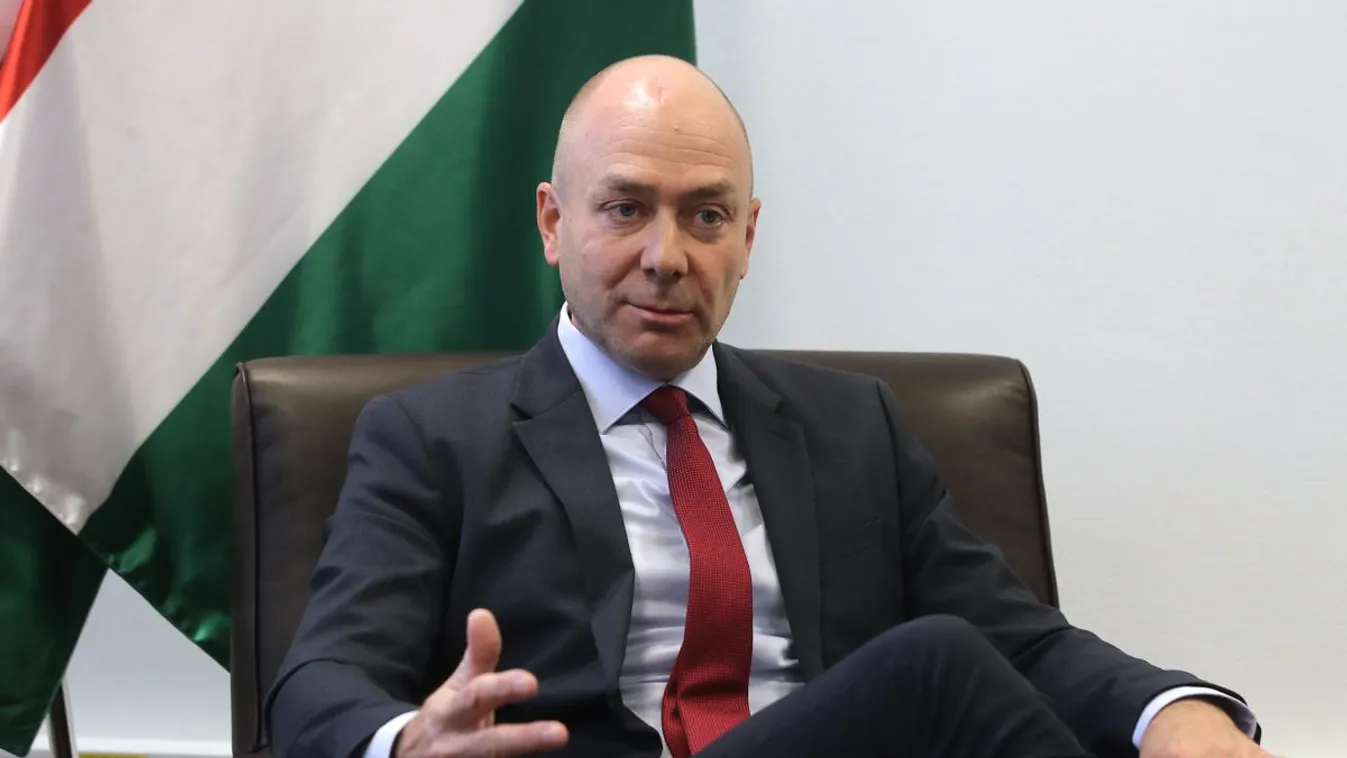 Szeptembertől már az Alkotmánybíróságban folytatja munkáját Kozma Ákos