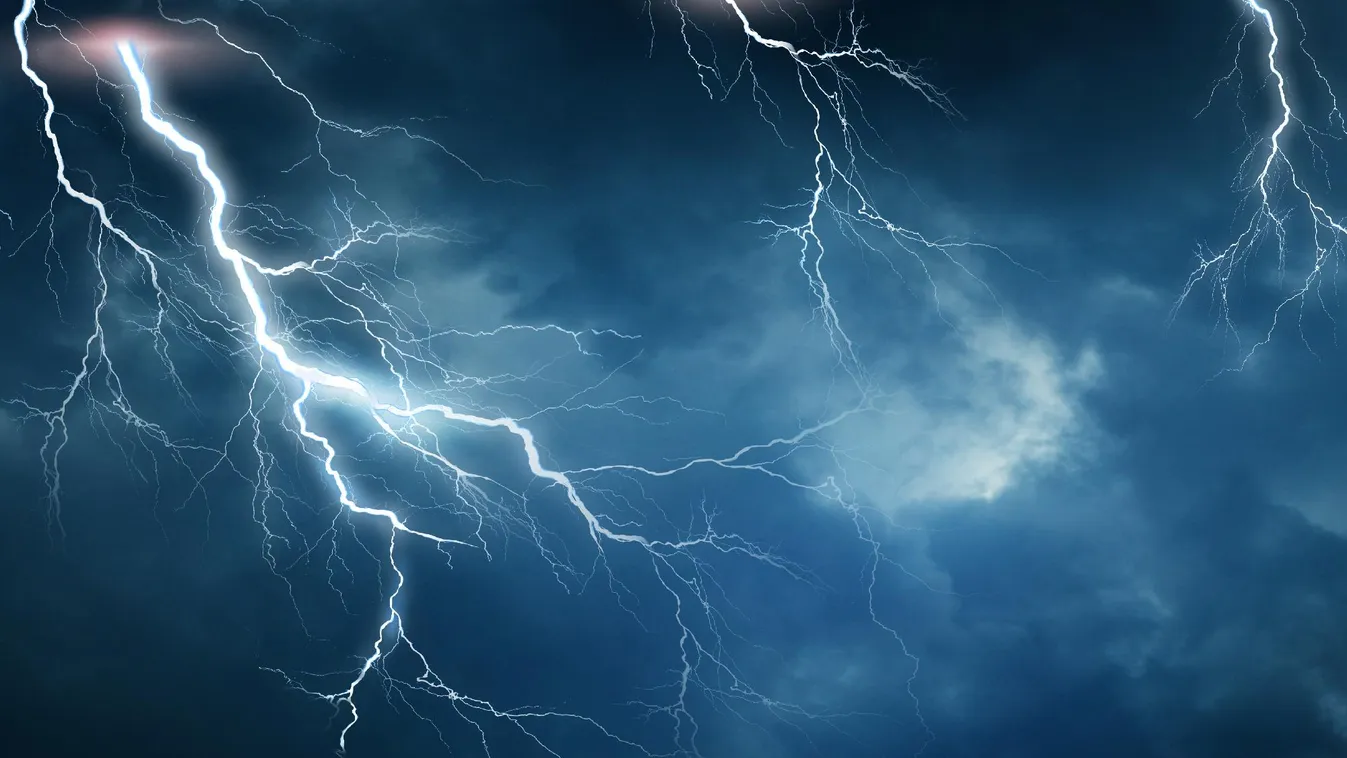 Agyoncsapott a villám egy motorost Olaszországban