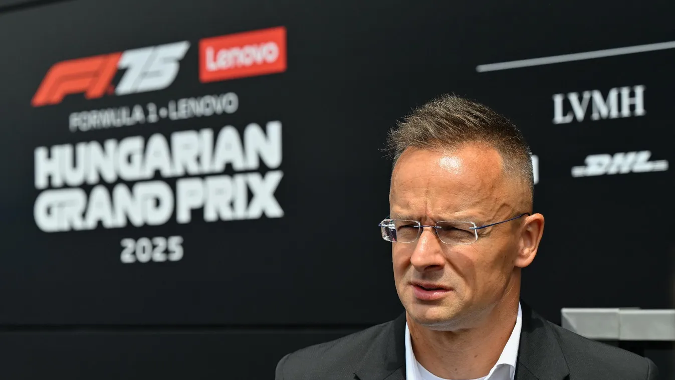 Szijjártó Péter: Magyarország legnagyobb autógyárát hozza létre a Mercedes + videó