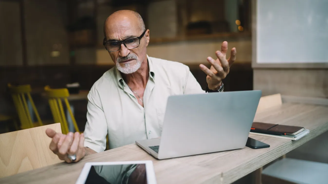 Botrány az ELTE-n: Hallgatnak a köztársasági elnököt fenyegető Fleck Zoltán ügyében + videó