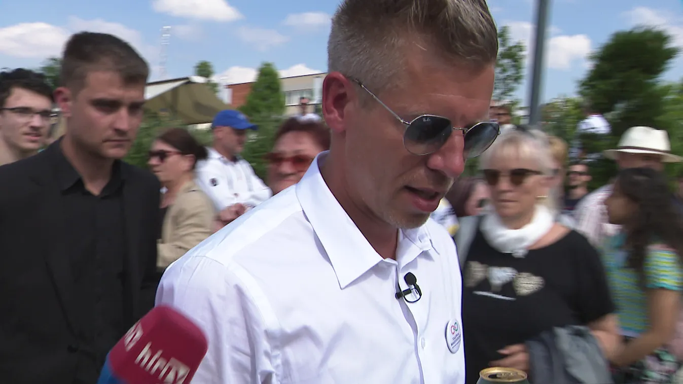 Magyar Péter nem tudta helyesen leírni az orosz nagykövet nevét + videó