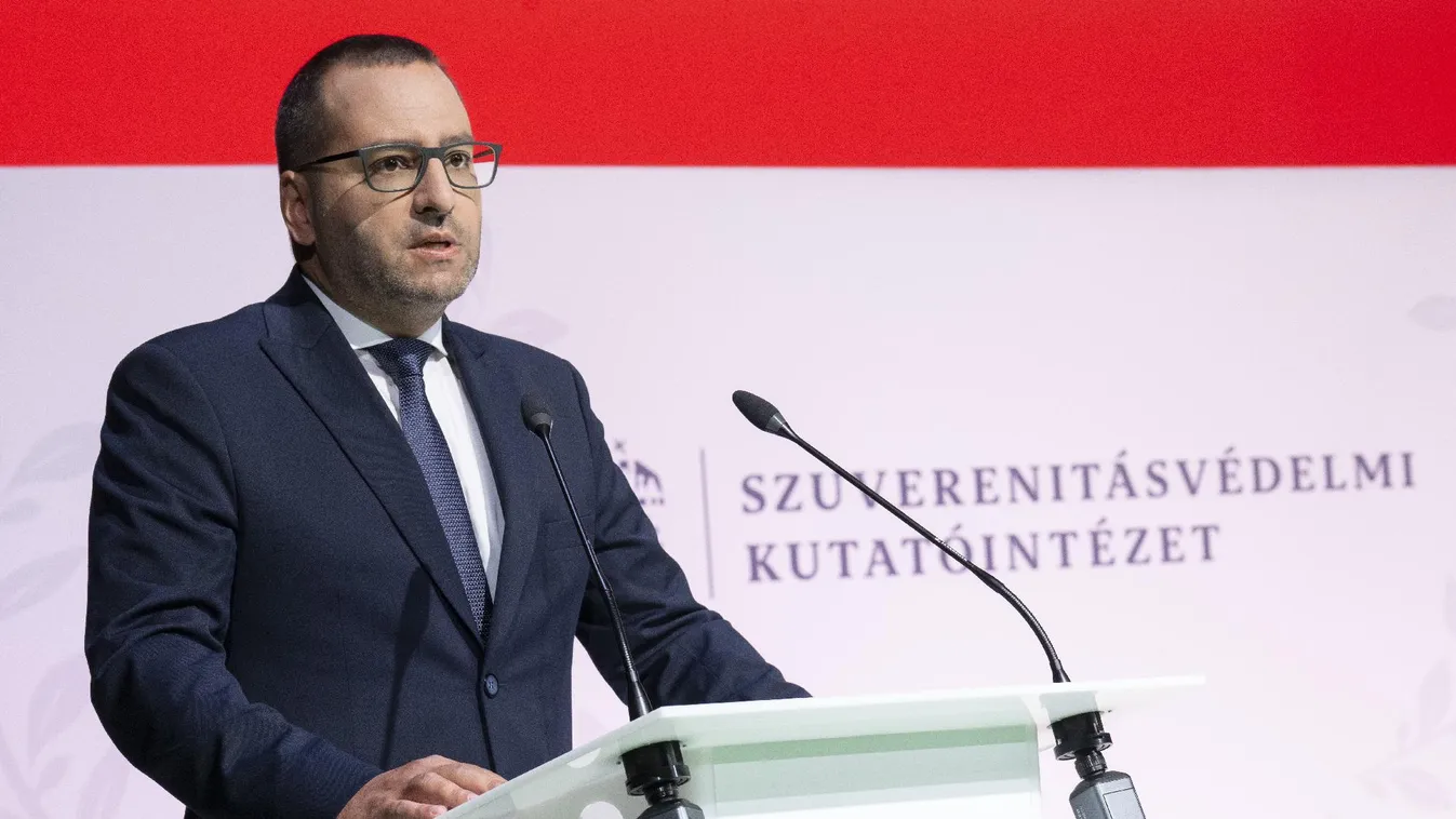 Botrányos kijelentések: Lánczi Tamás feljelenti Fleck Zoltánt az alkotmányos rend veszélyeztetéséért