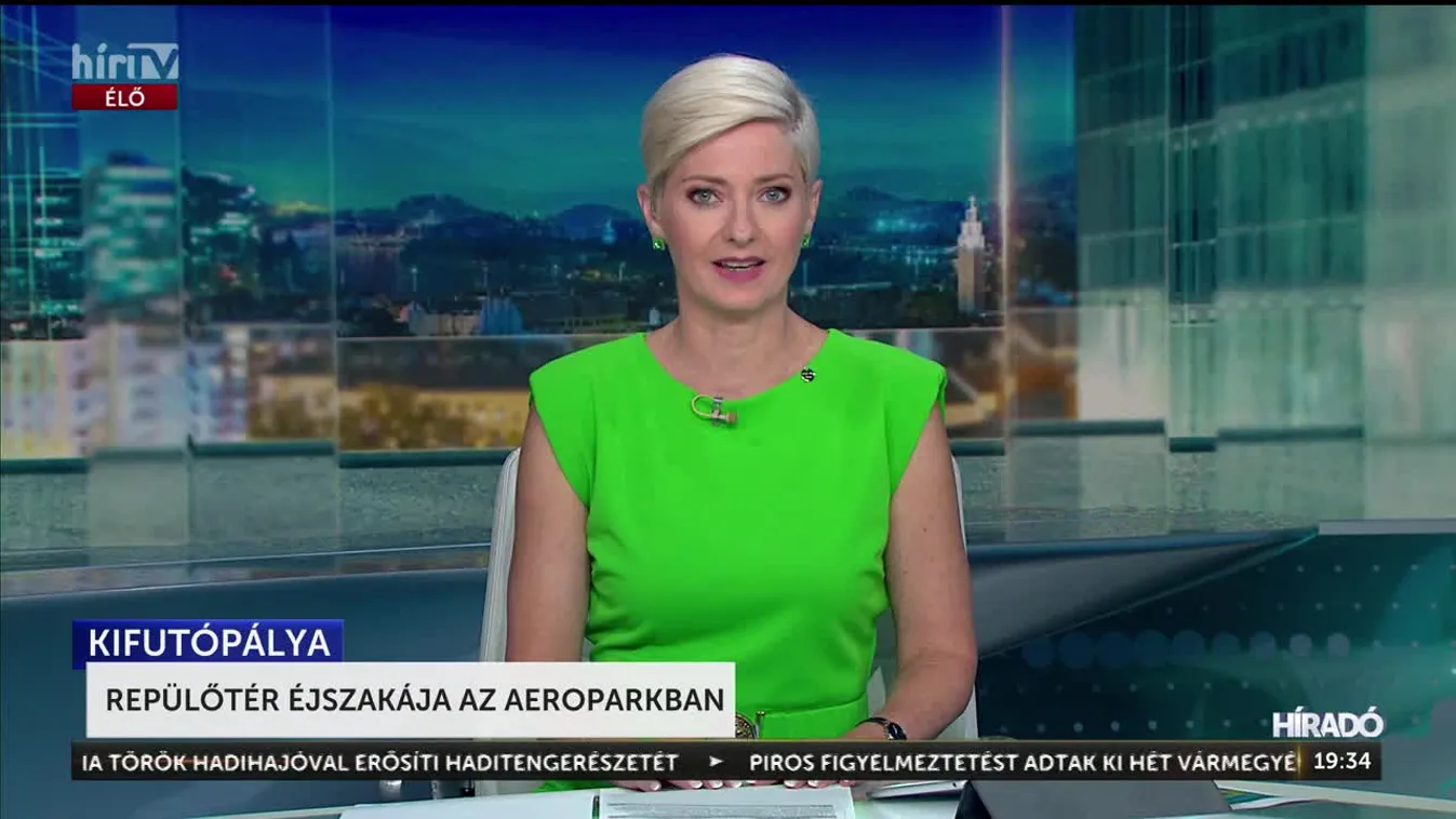 	Repülőtér éjszakája az AeroParkban