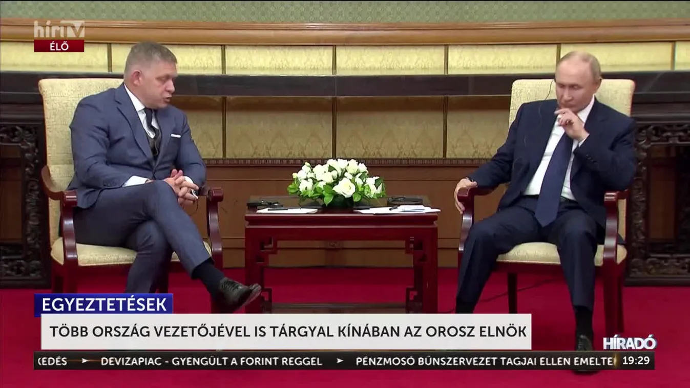 Kétoldalú megbeszélést tartott Pekingben a kínai elnök és az orosz államfő + videó