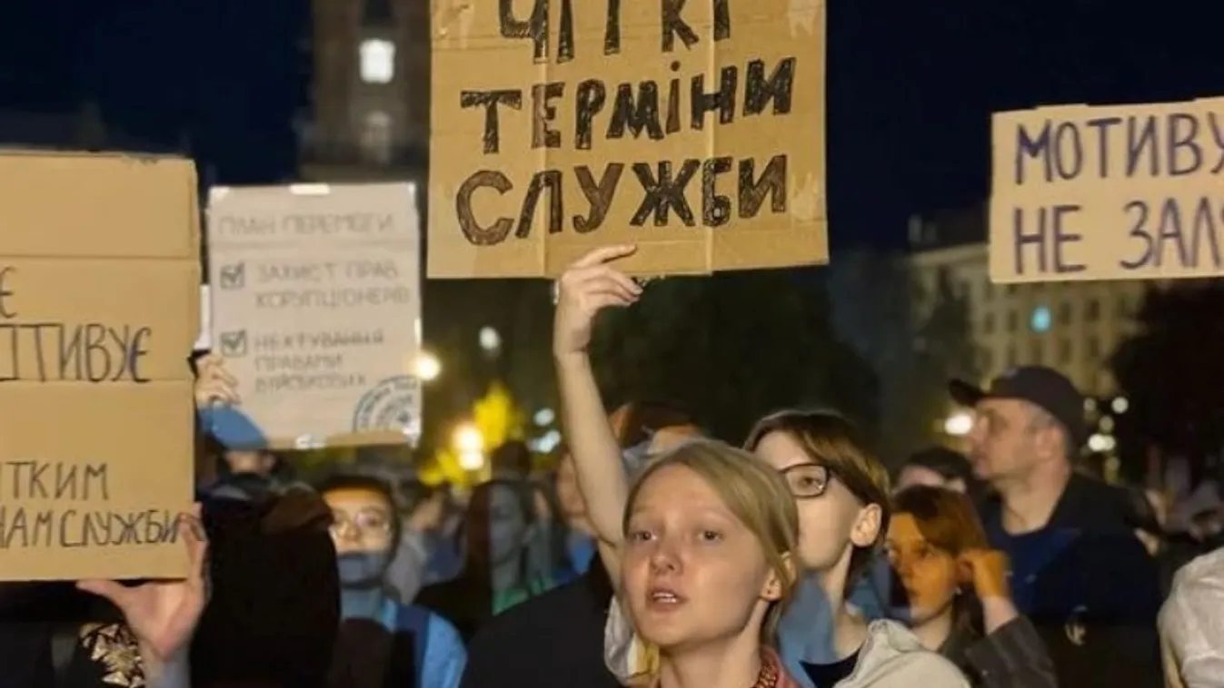 Tömegtüntetés volt Zelenszkij ellen Ukrajnában