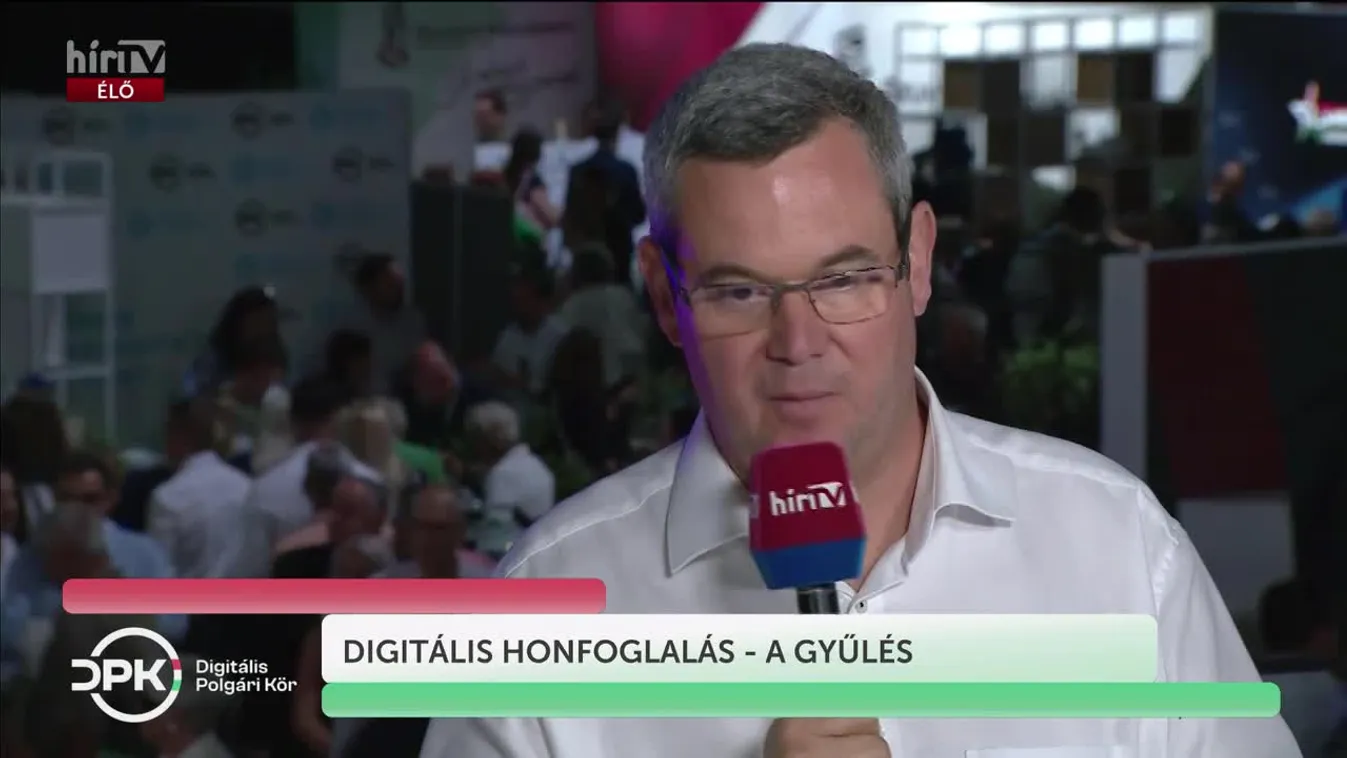 Takács Péter: Szerencsére mi tudjuk, hogy milyen rendezvényen vagyunk!