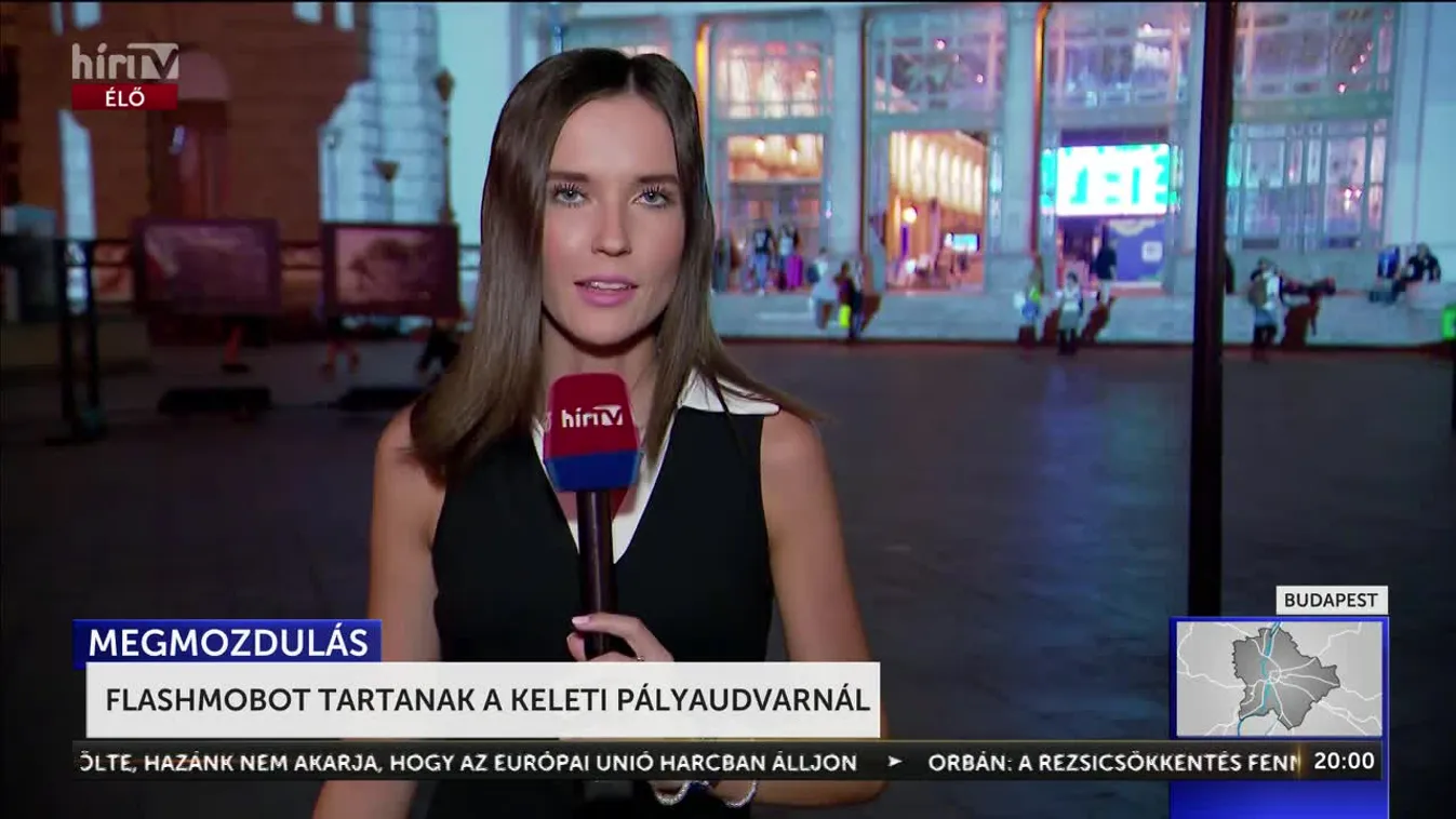 Flashmobot tartanak a Keleti pályaudvarnál