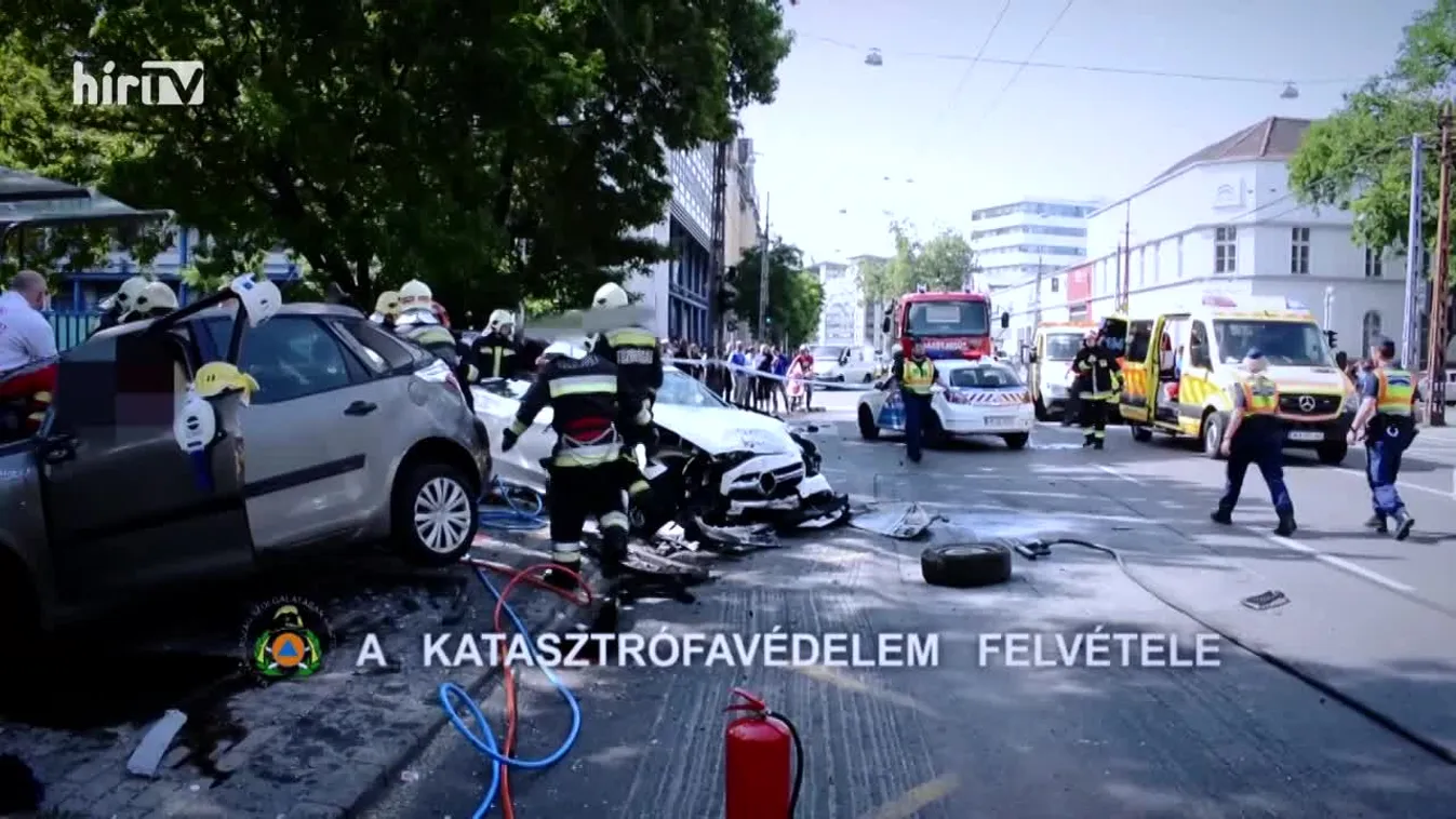 Riasztás - Féktelenül-elkezdődött az Árpád hídon versenyző sofőrök pere