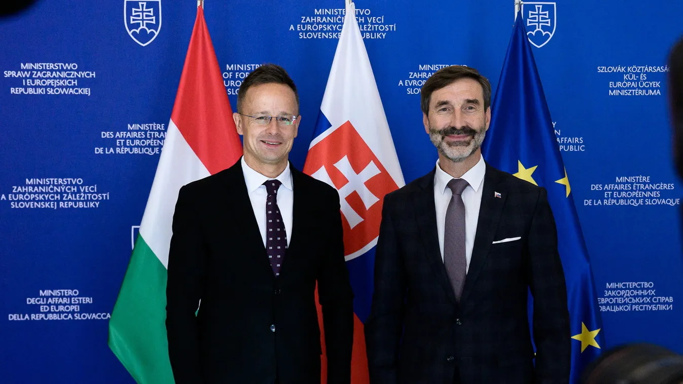 Szijjártó Péter a szolidaritás jegyében kérte a közép-európai külügyminiszterek segítségét