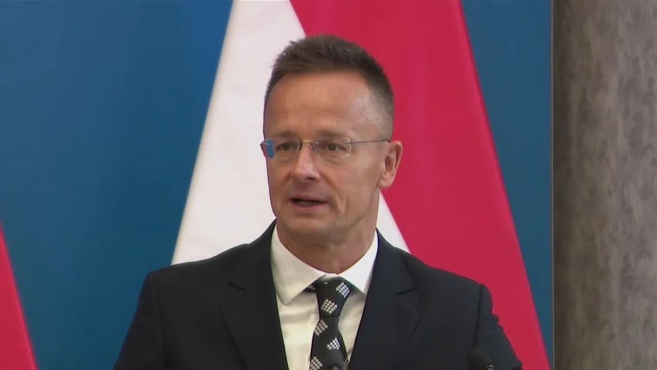 Szijjártó Péter: A brüsszeli vezetők megpróbálják ellehetetleníteni a patrióta és szuverenista vezetőket + videó