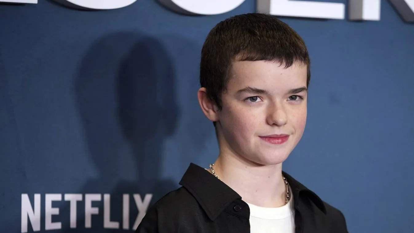 Rekord: A 15 éves Owen Cooper a legjobb férfi mellékszereplőjének Emmy-díját vehette át