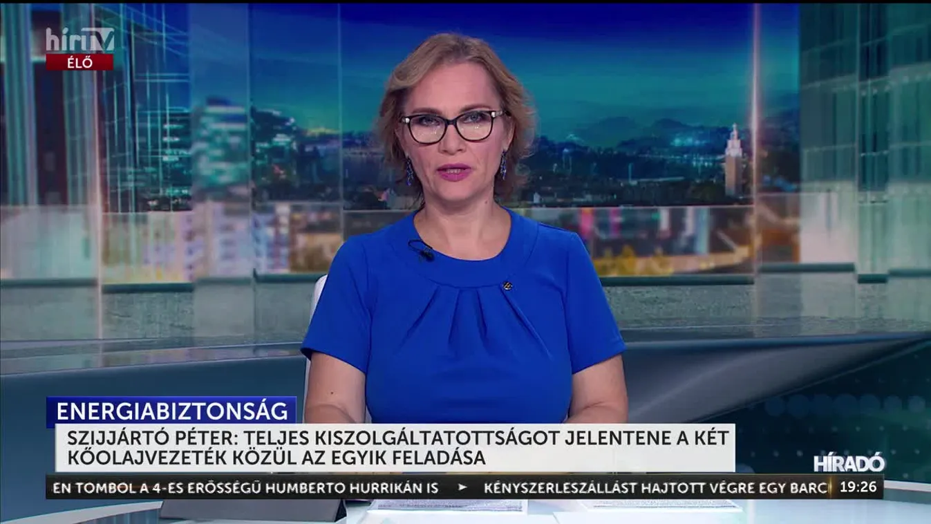 SZIJJÁRTÓ PÉTER: TELJES KISZOLGÁLTATOTTSÁGOT JELENTENE A KÉT KŐOLAJVEZETÉK KÖZÜL AZ EGYIK FELADÁSA