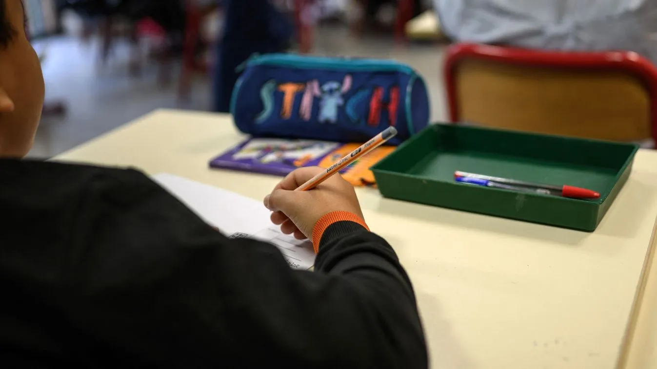 A londoni rendőrséghez érkezett bejelentés alapján sikerült megakadályozni egy kárpátaljai iskola elleni támadást