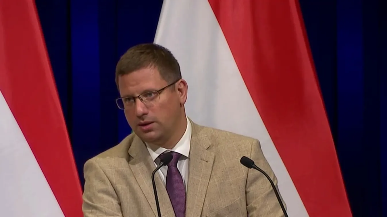 Gulyás Gergely: A Tisza Párt azt a lengyel példát követné, ami felszámolta a jogállamiságot + videó