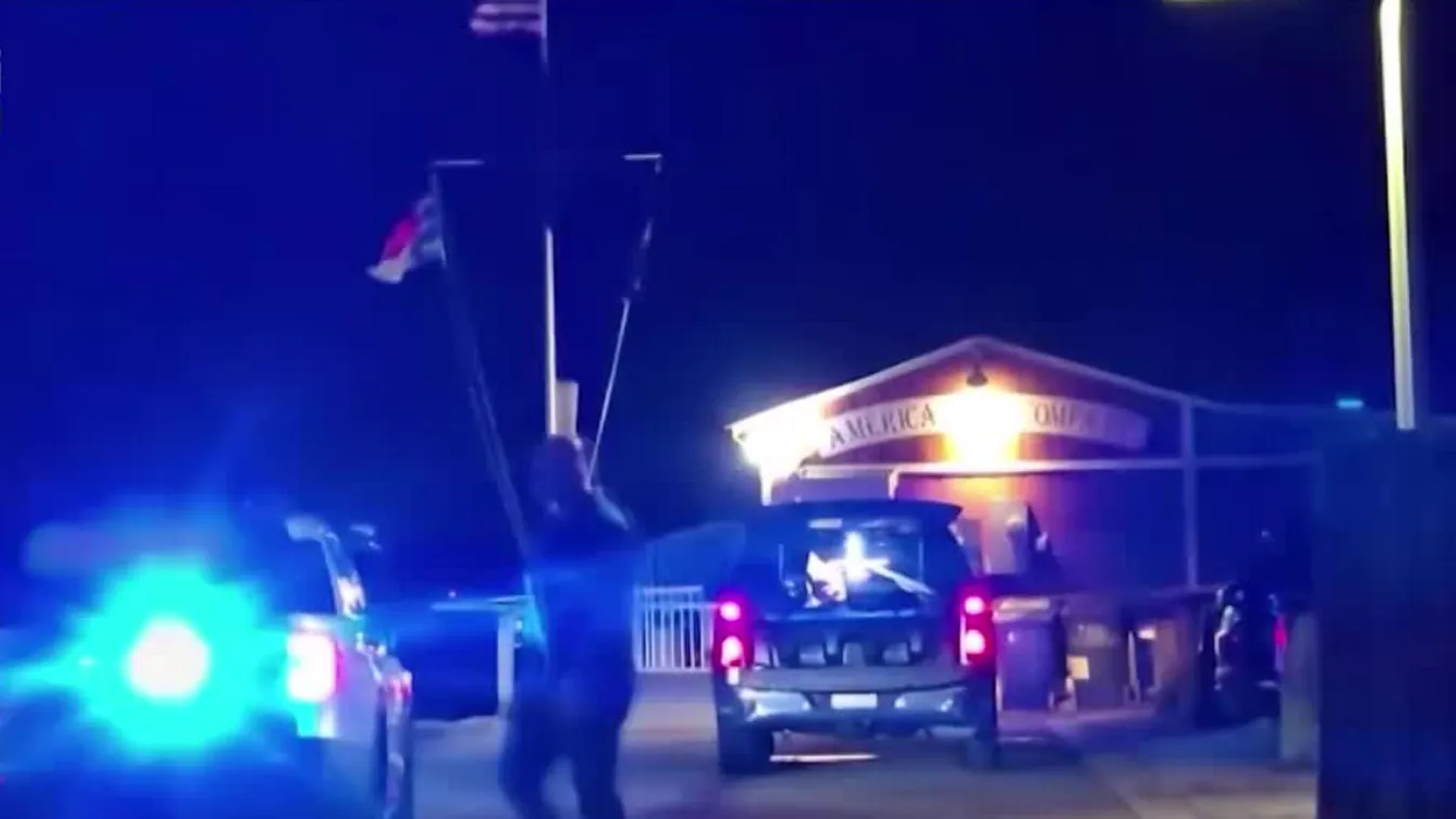 A merénylőt lelőtték a rendőrök a templom előtti parkolóban