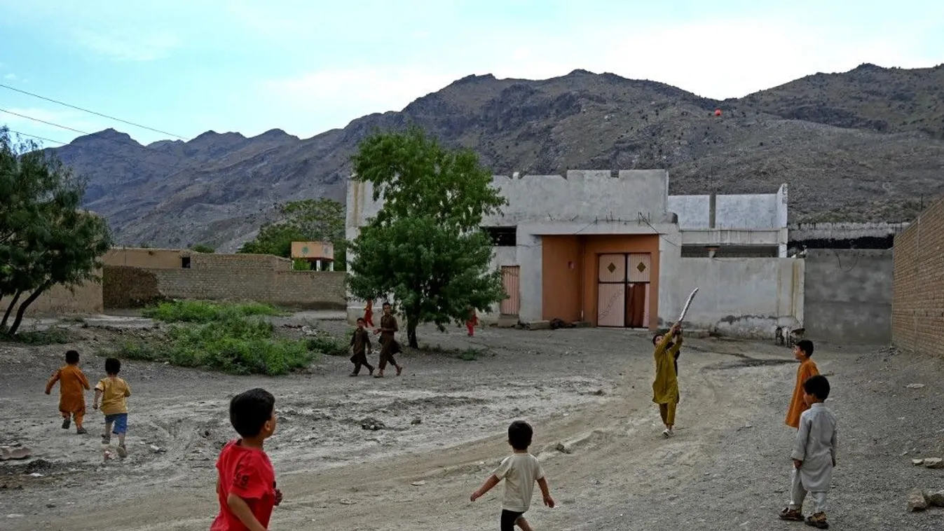 Terrortámadás rázta meg a sportpályát – robbanás a meccs közben