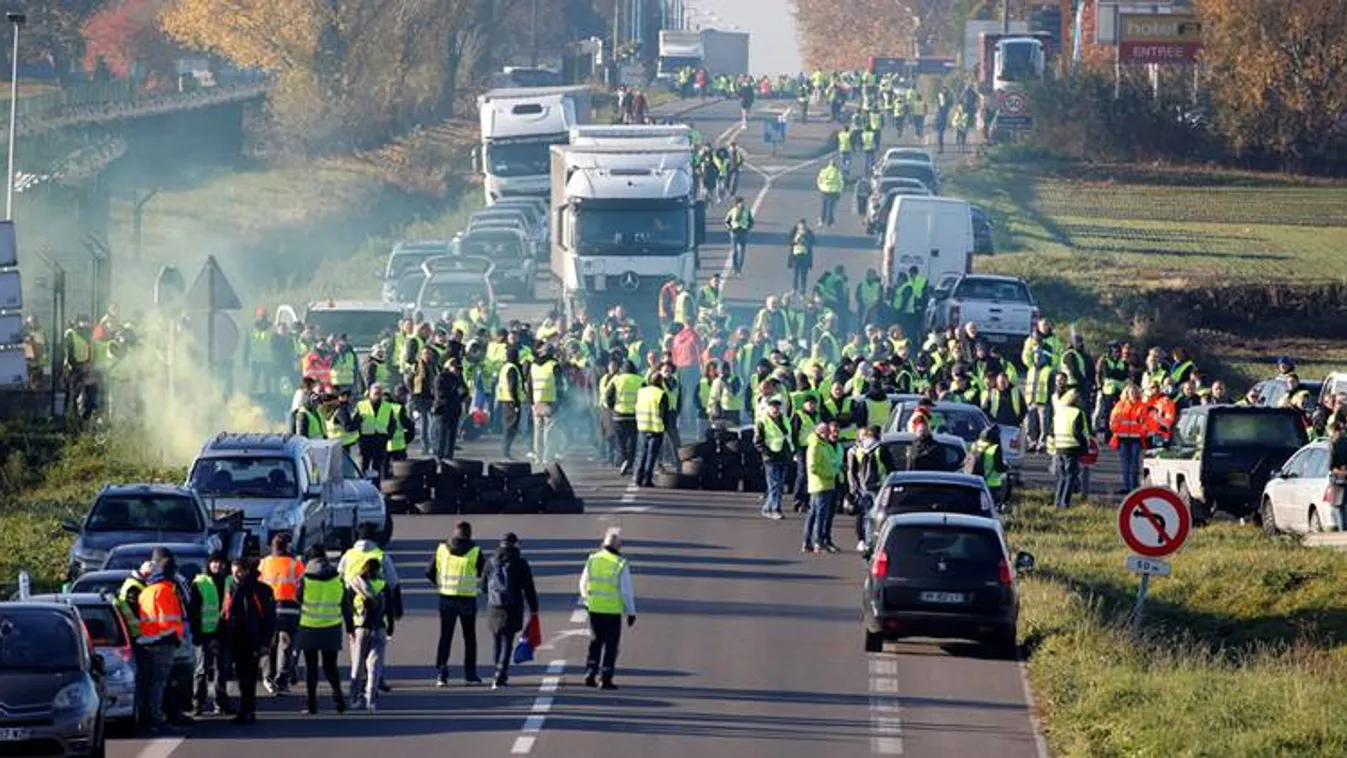 Meghalt egy tüntető a francia Alpokban