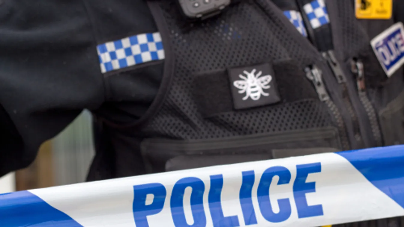 Pánik Manchesterben: brutális támadás egy zsinagógánál + videó