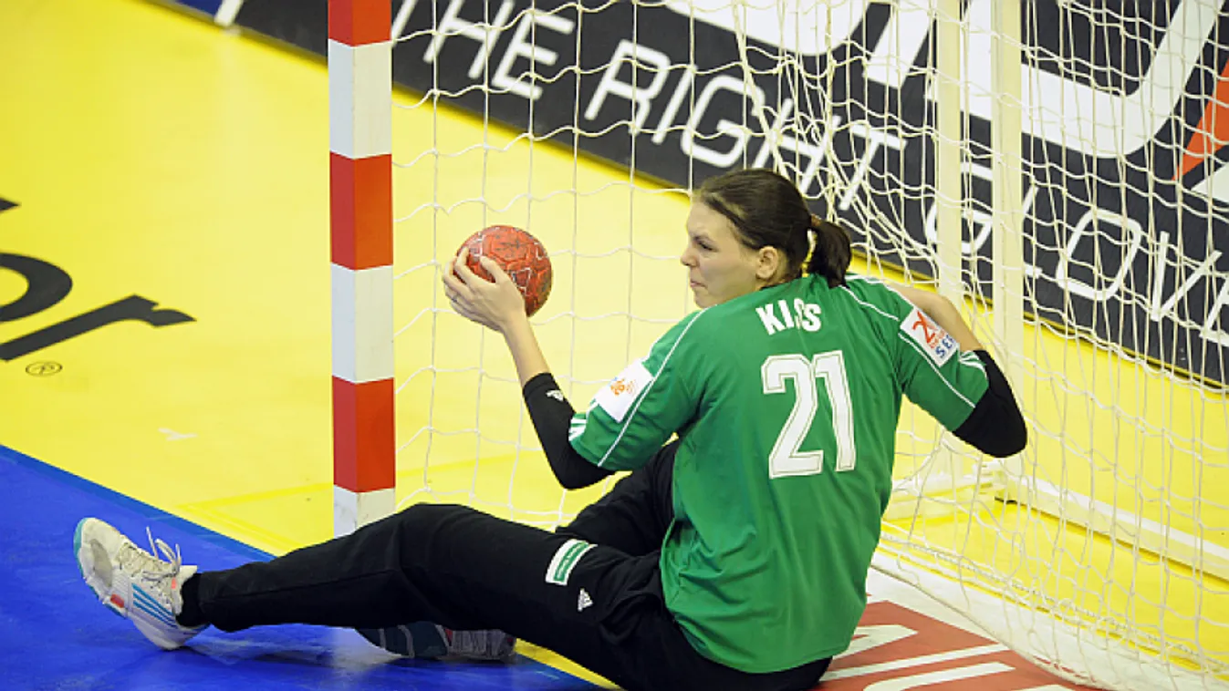 Marad a Győrnél a válogatott kézilabdázó