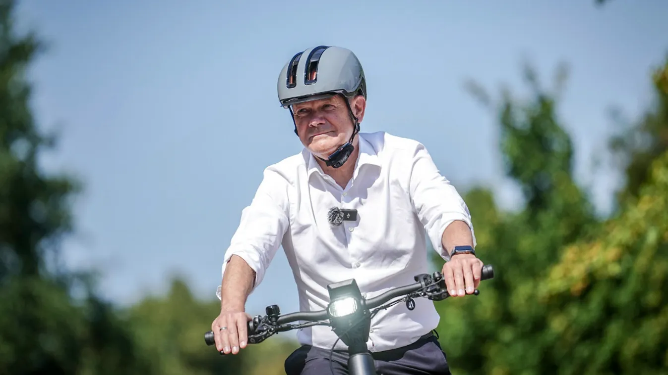 Sportbalesetet szenvedett a német kancellár, lemondta a programjait