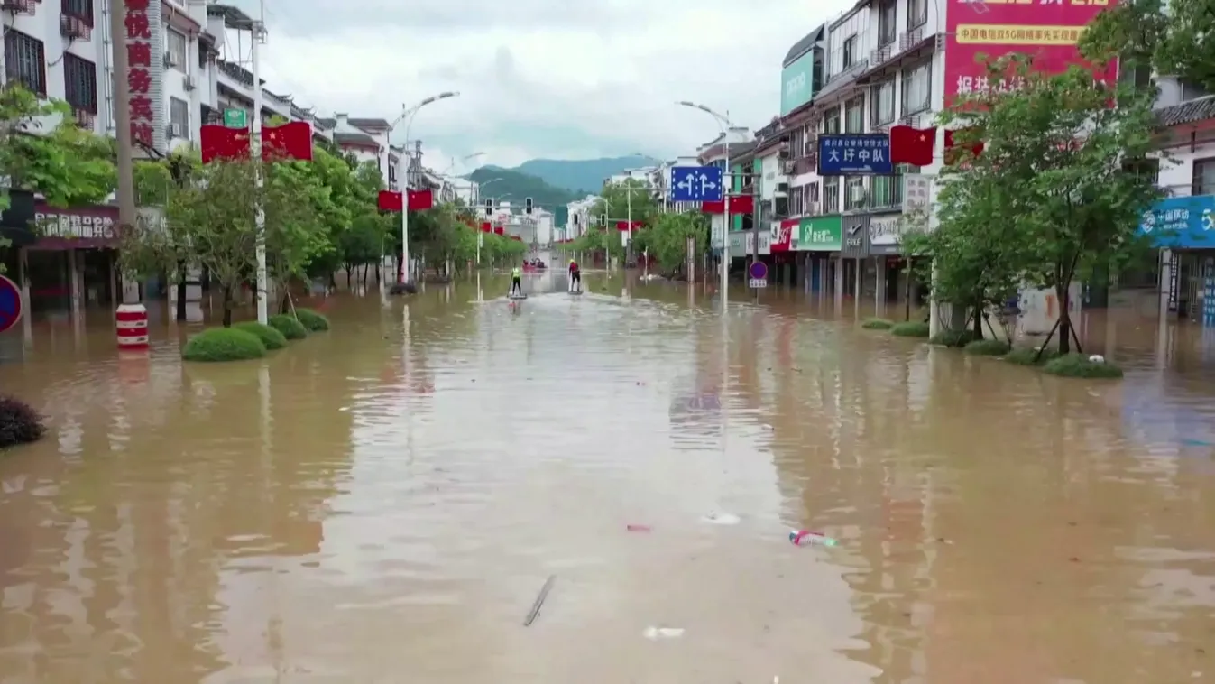 Áradások Kínában