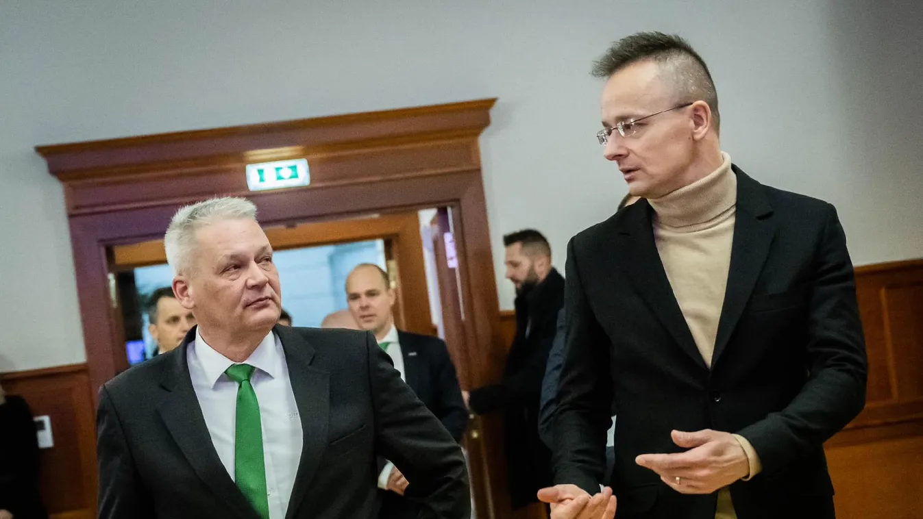 Szijjártó Péter: Magyarország jó eséllyel indul az elektromos autóipar kutatás-fejlesztési beruházásaiért folyó versenyben is + videó