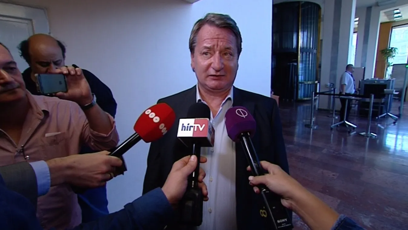 Kovács Béla tagadja a kémkedést, és a Jobbikba pedig biztosan nem tér vissza