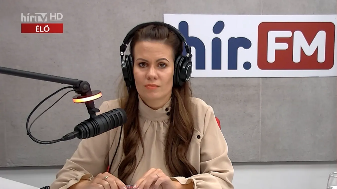 Paláver: Az EU Magyarországon is el akarja ismertetni a külföldi melegházasságok szülői jogait