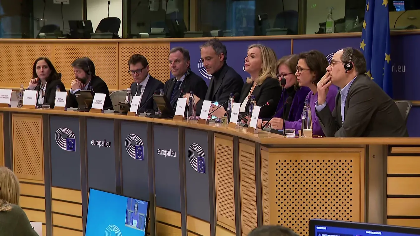 Vegyes az európai sajtóban az uniós vesztegetési ügy megjelenítése