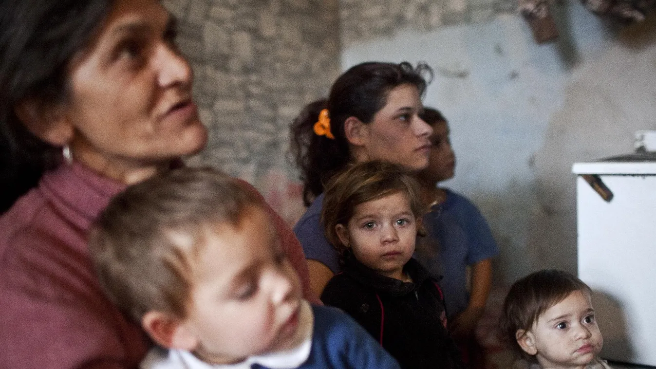 Nyomorban - Egyenesen