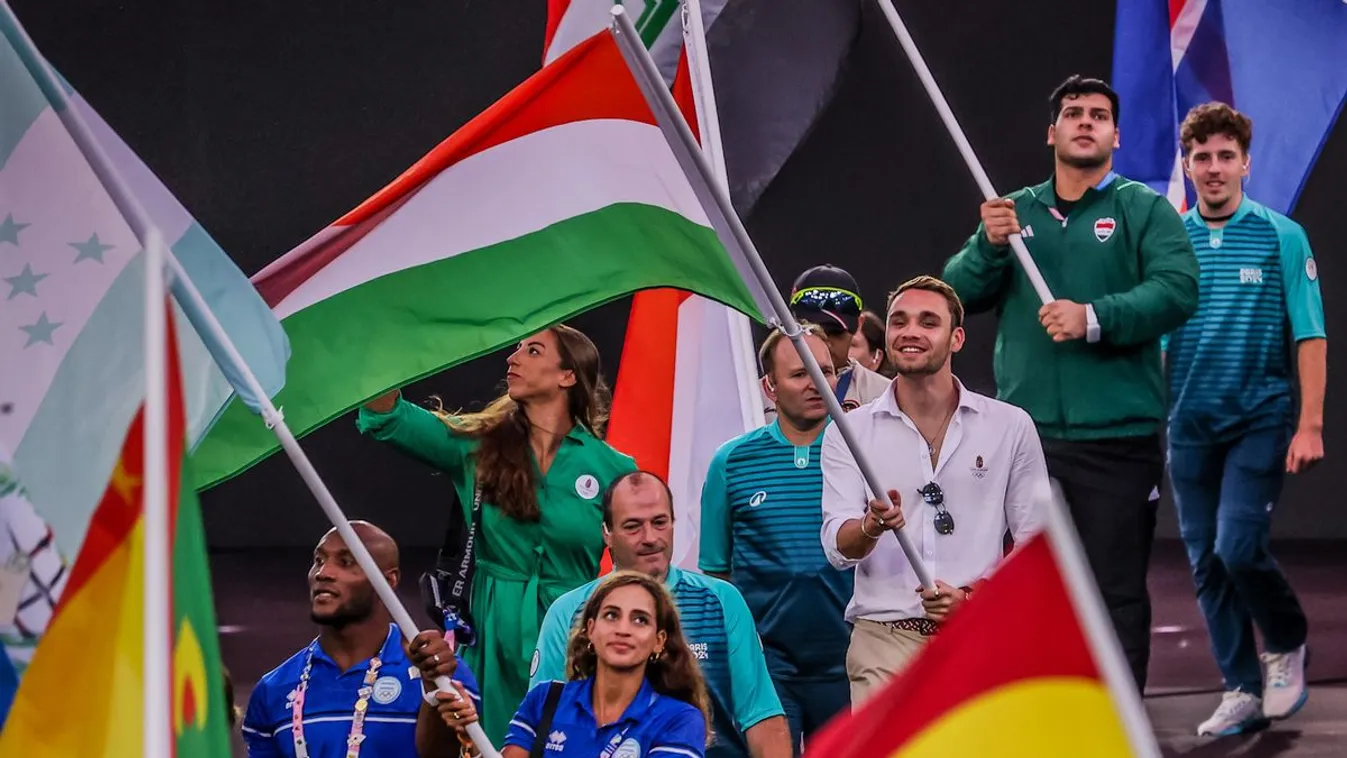 Kialudt a láng Párizsban