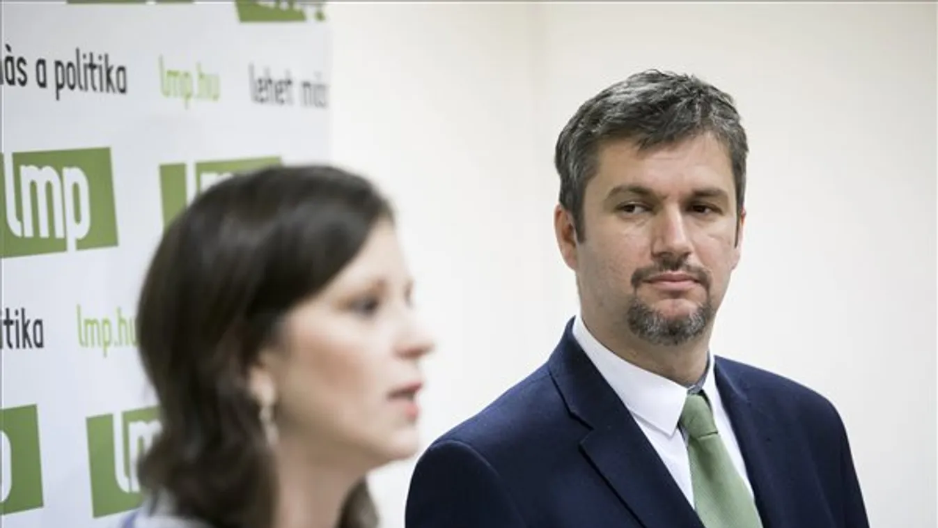 Külön út – Magyarország élőben