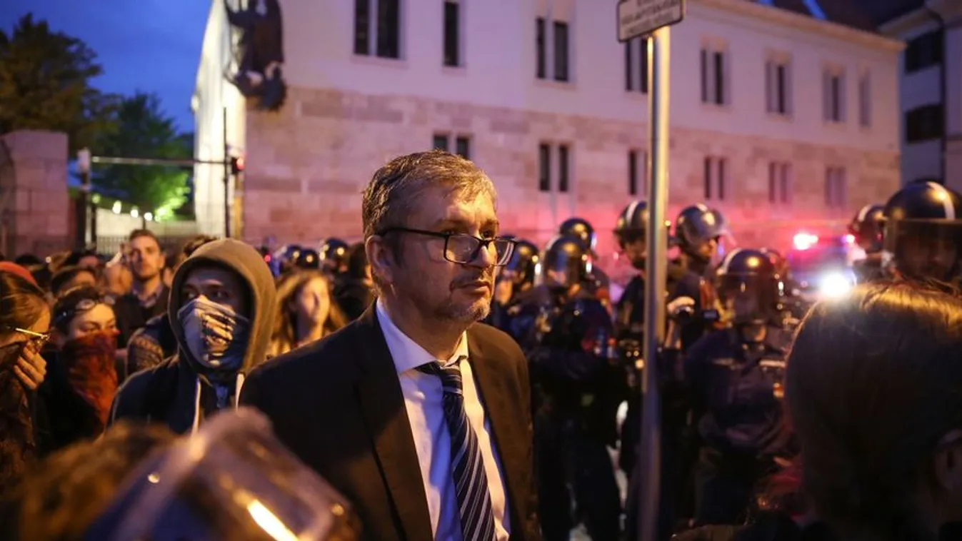 Rendőrökre támadtak a baloldali aktivisták